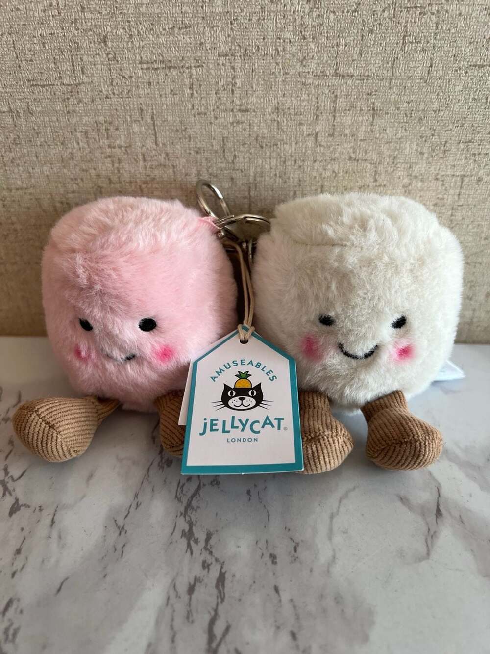 Jellycat Amuseables Pair of Marshmallows Bag Charm Keyring 100% authentic - Picture 5 of 8